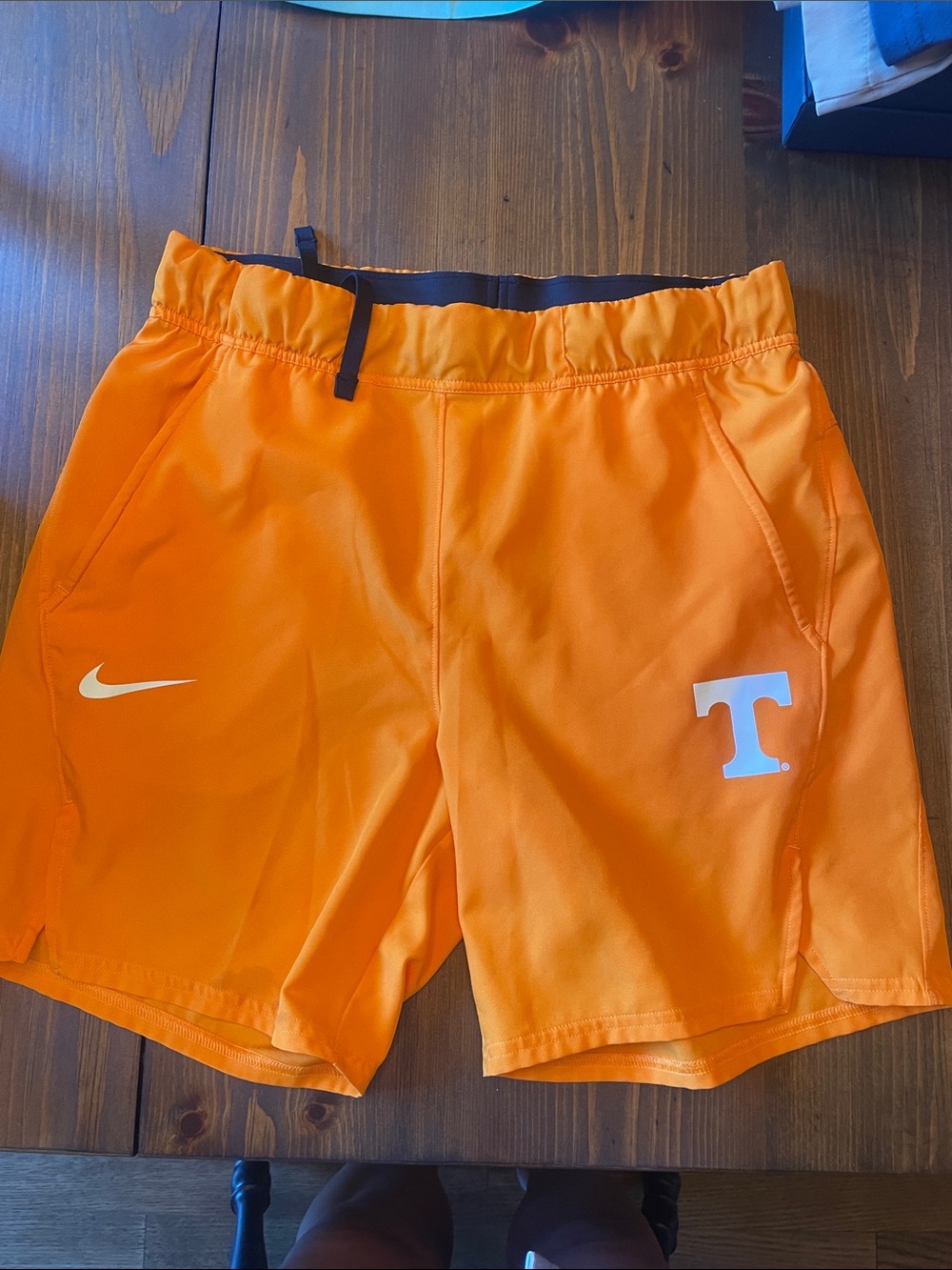 Nike Men’s Orange Athletic Shorts White Swoosh and 'T' Logo Tennessee Vols Sz Sm